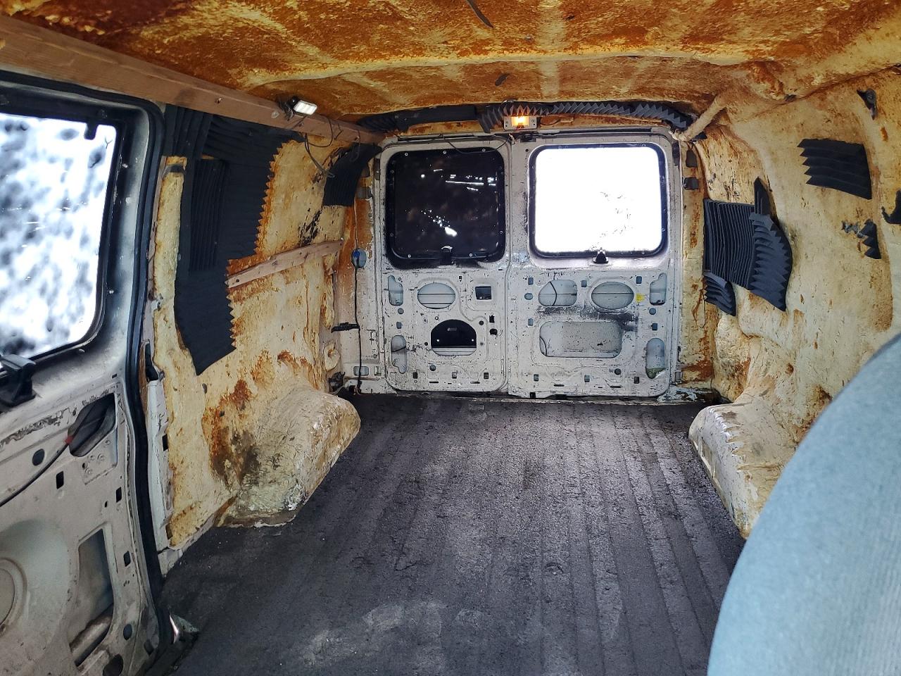 1994 FORD ECONOLINE E250 VAN photo 21