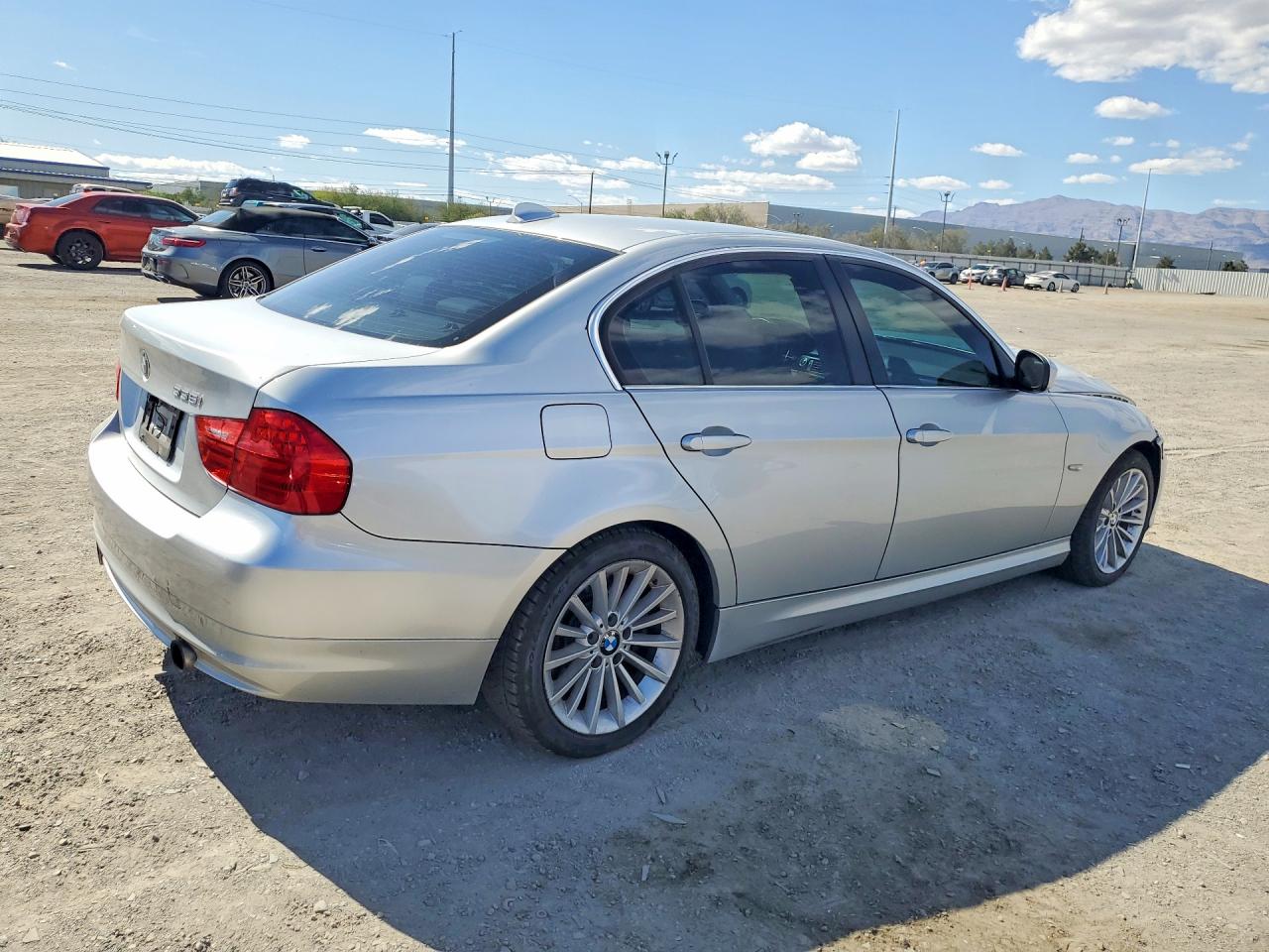 2011 BMW 335 I photo 5