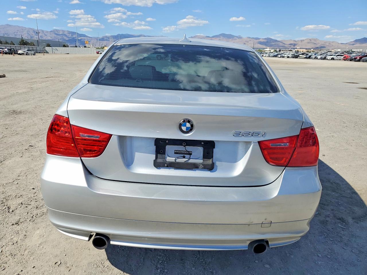 2011 BMW 335 I photo 11