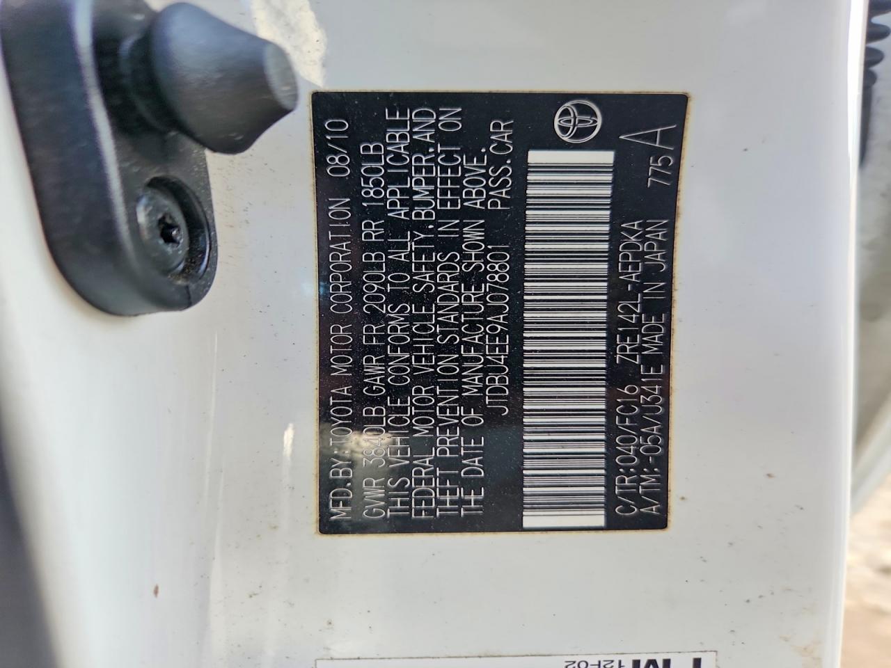 2010 TOYOTA COROLLA LE photo 23