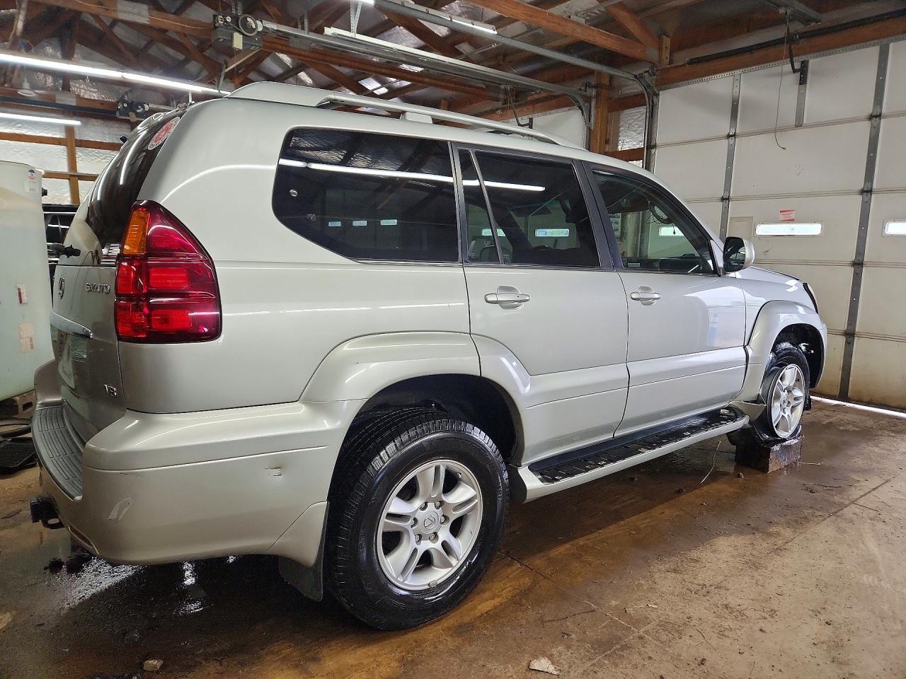 2005 LEXUS GX 470 photo 5