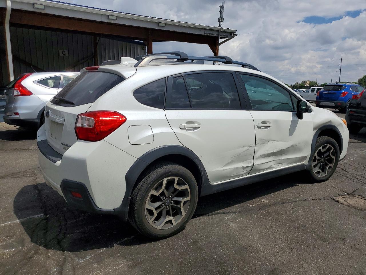 2017 SUBARU CROSSTREK LIMITED photo 5