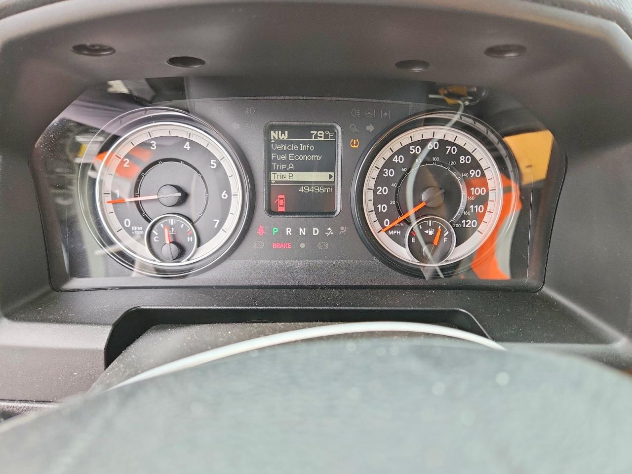 2021 RAM 1500 CLASSIC SLT photo 9