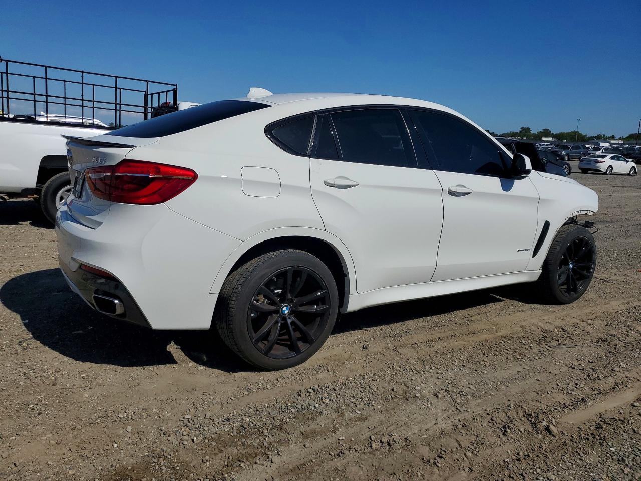 2017 BMW X6 XDRIVE35I photo 3
