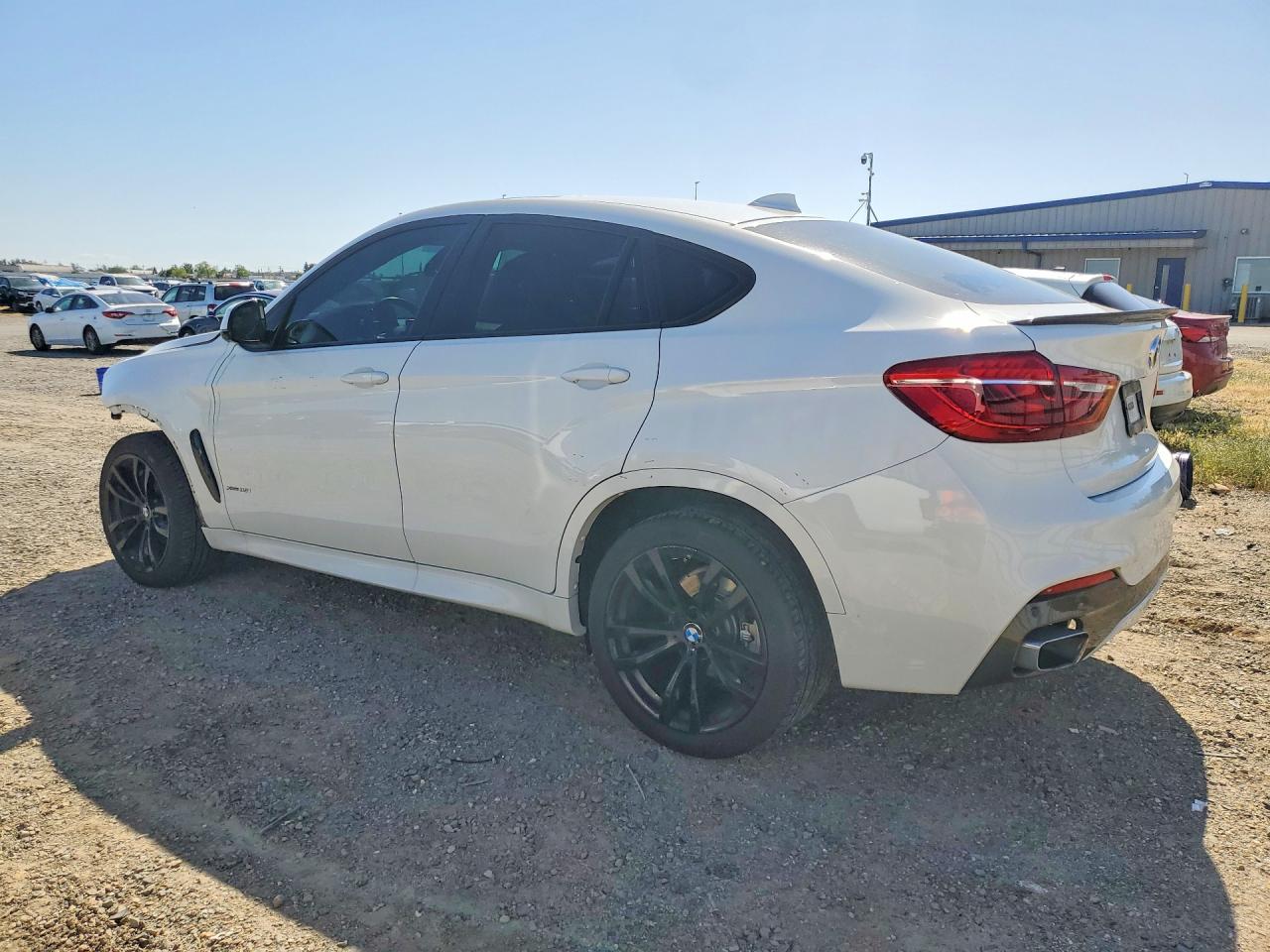 2017 BMW X6 XDRIVE35I photo 2