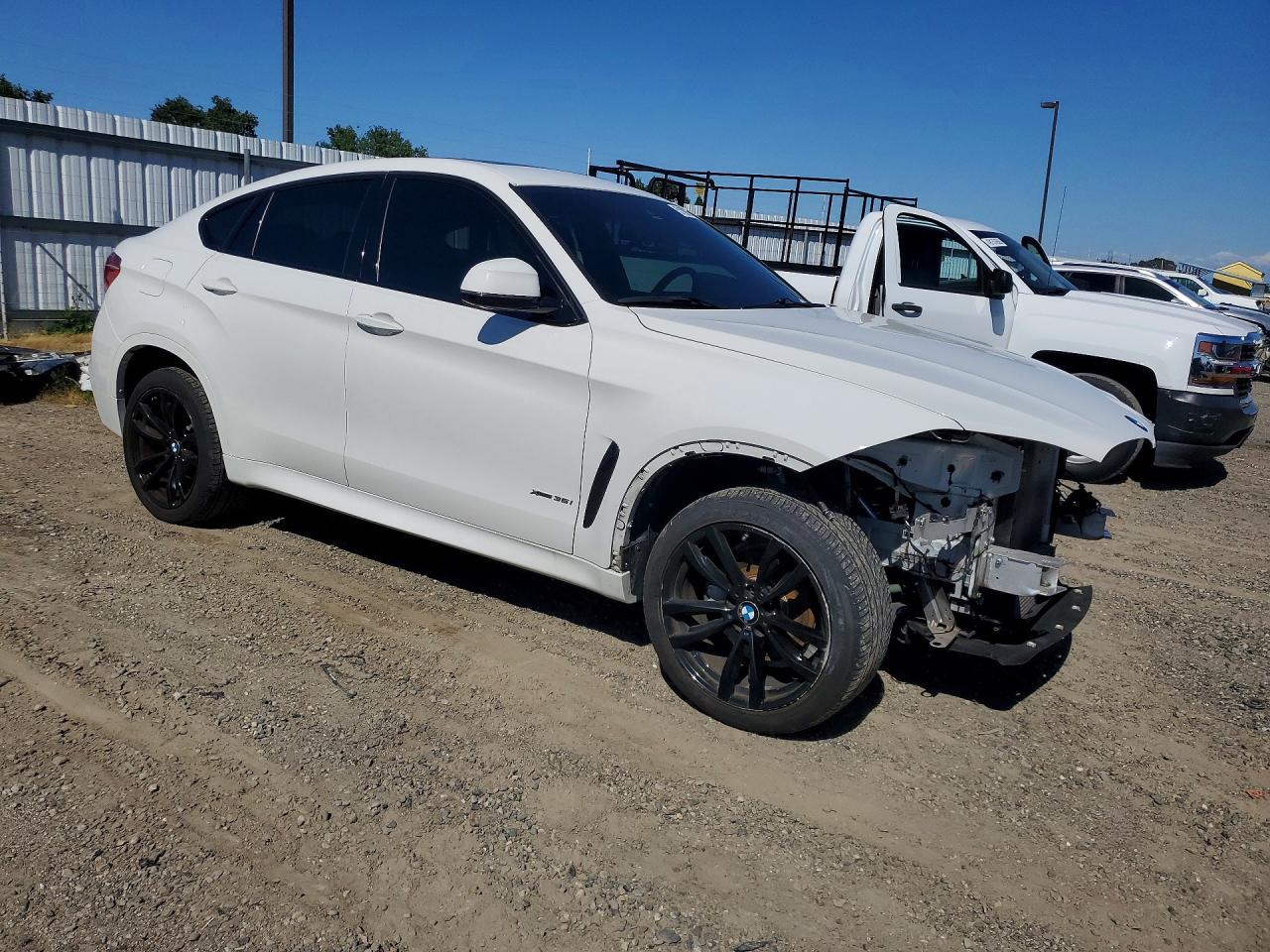 2017 BMW X6 XDRIVE35I photo 4