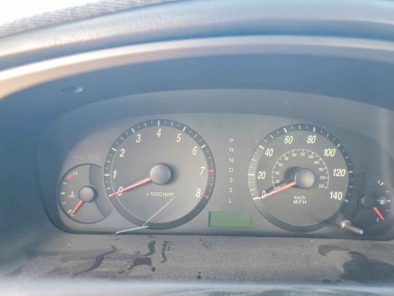 2004 HYUNDAI ELANTRA GLS photo 9