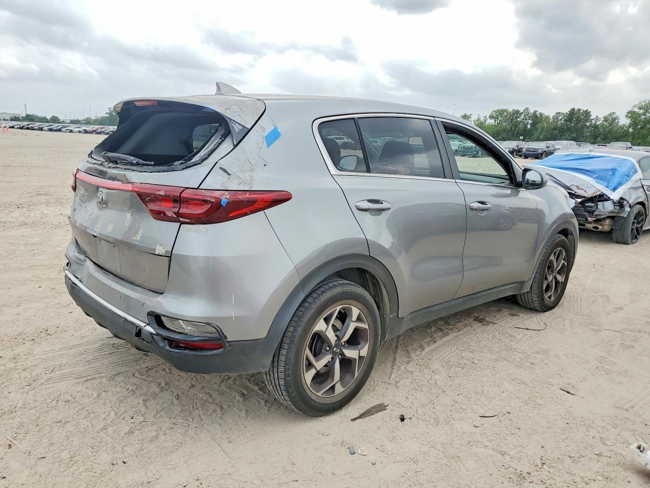 2021 KIA SPORTAGE LX photo 3