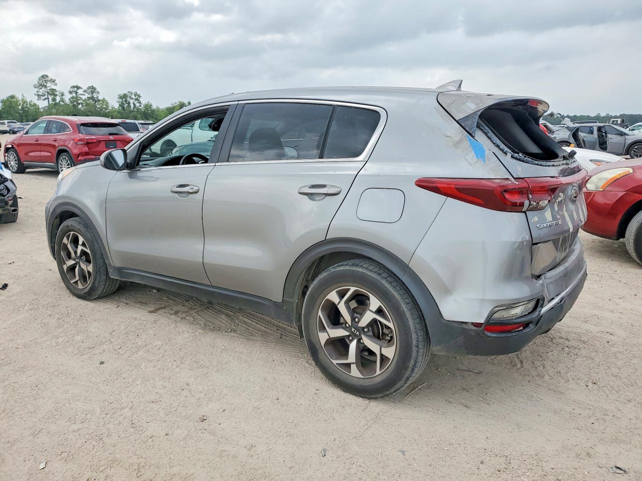 2021 KIA SPORTAGE LX photo 2