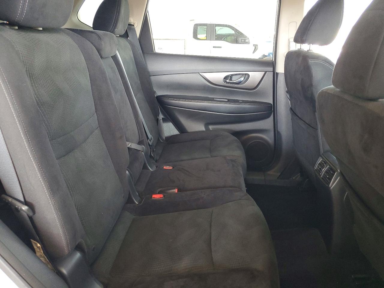 2014 NISSAN ROGUE S photo 11