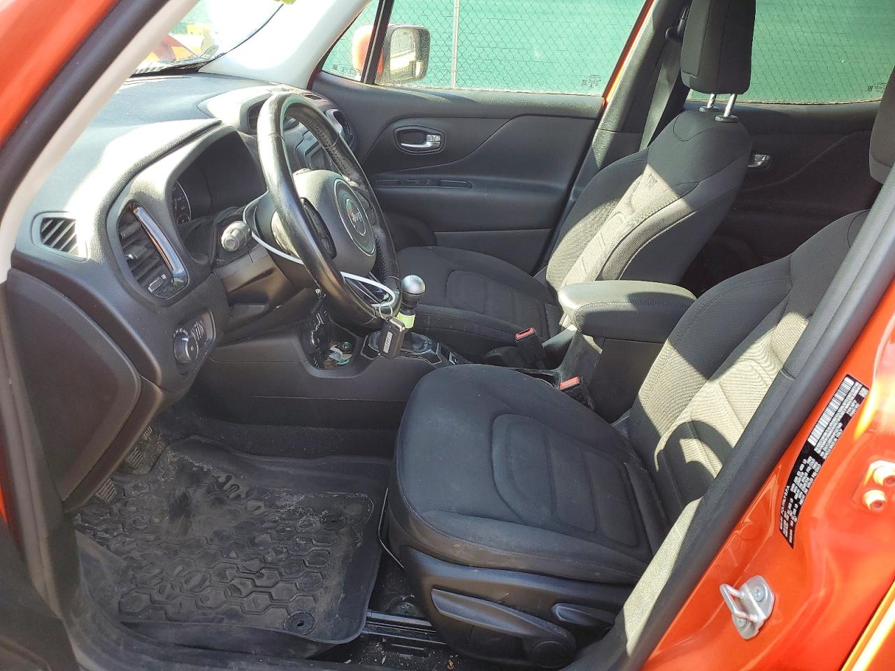 2017 JEEP RENEGADE LATITUDE photo 7