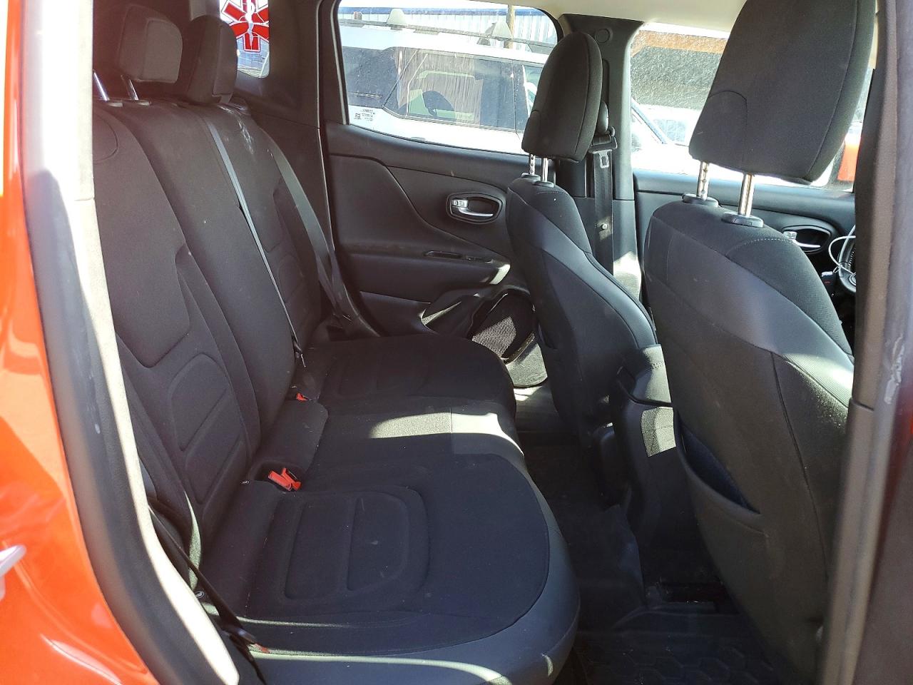 2017 JEEP RENEGADE LATITUDE photo 11