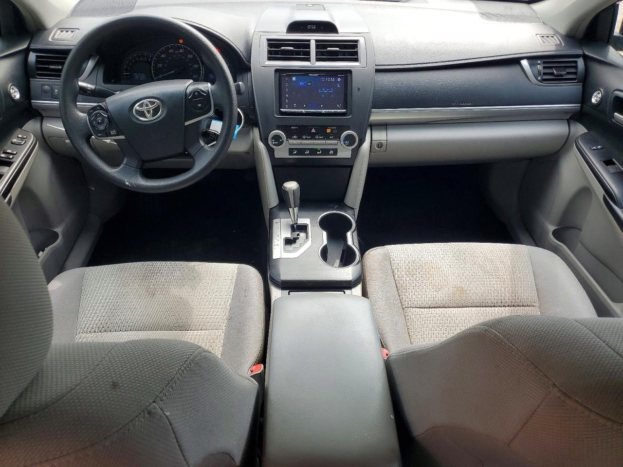 2012 TOYOTA CAMRY LE photo 22
