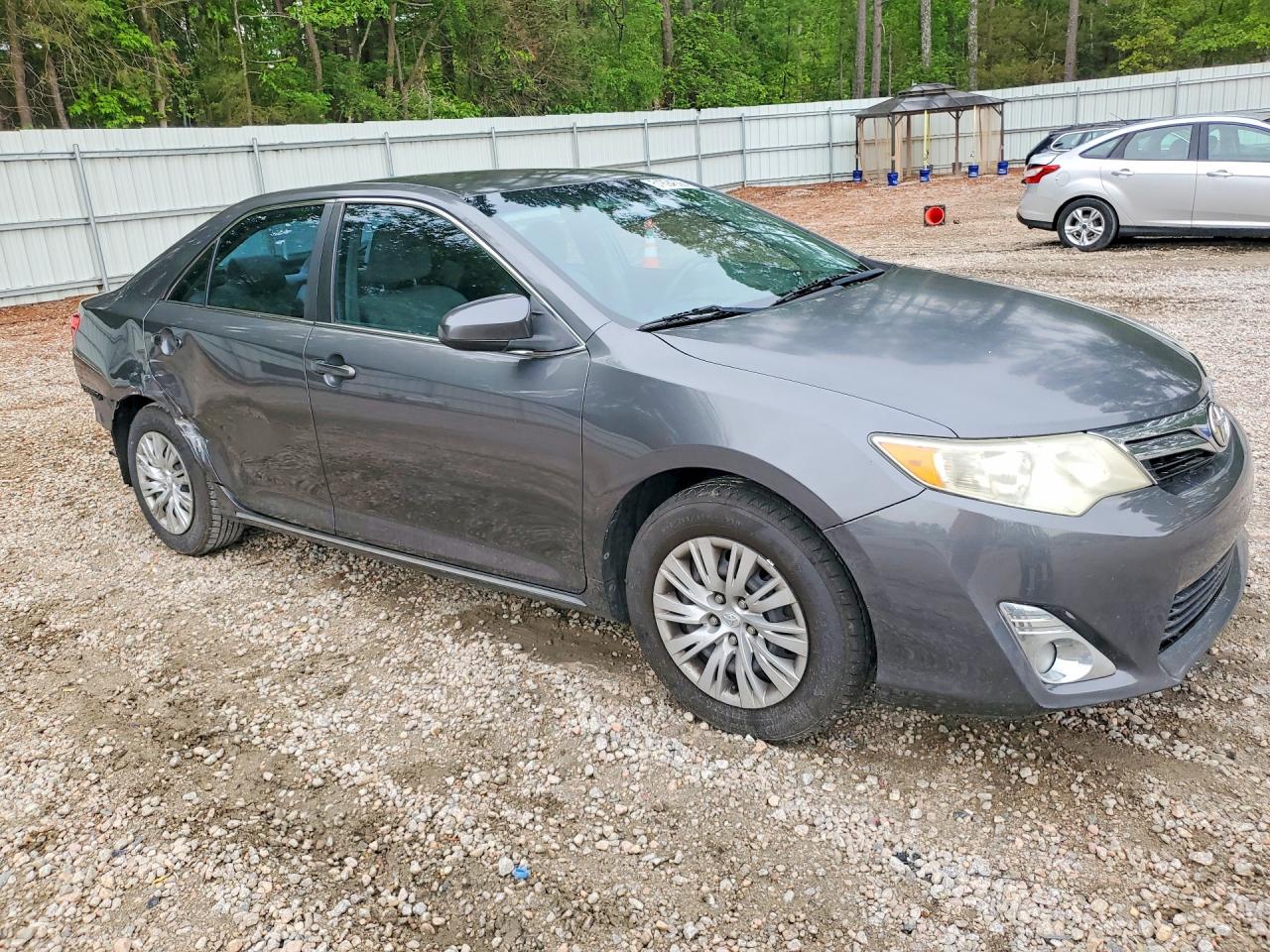 2012 TOYOTA CAMRY LE photo 10