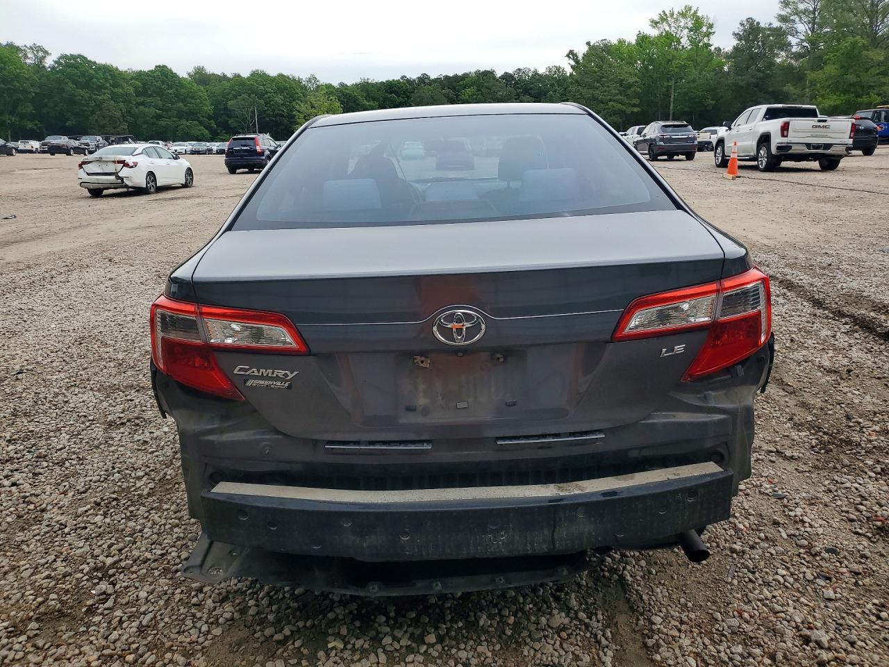 2012 TOYOTA CAMRY LE photo 16