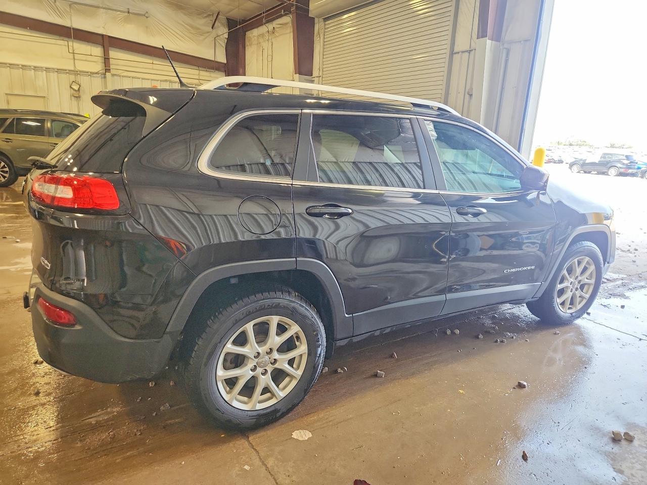 2015 JEEP CHEROKEE LATITUDE photo 5