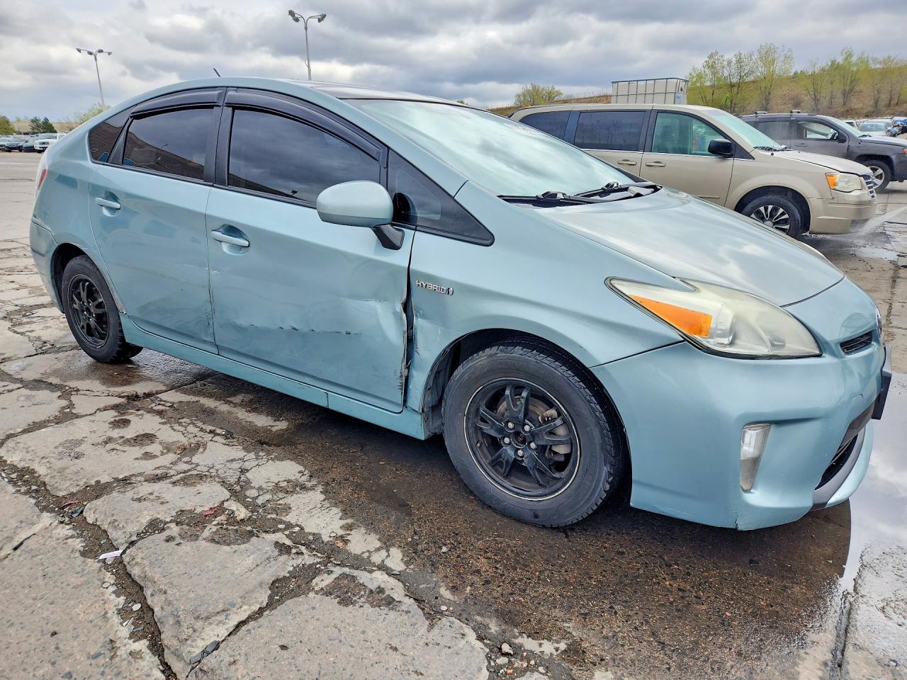 2013 TOYOTA PRIUS THREE photo 7
