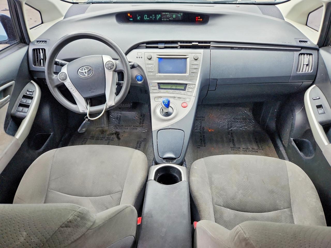 2013 TOYOTA PRIUS THREE photo 15
