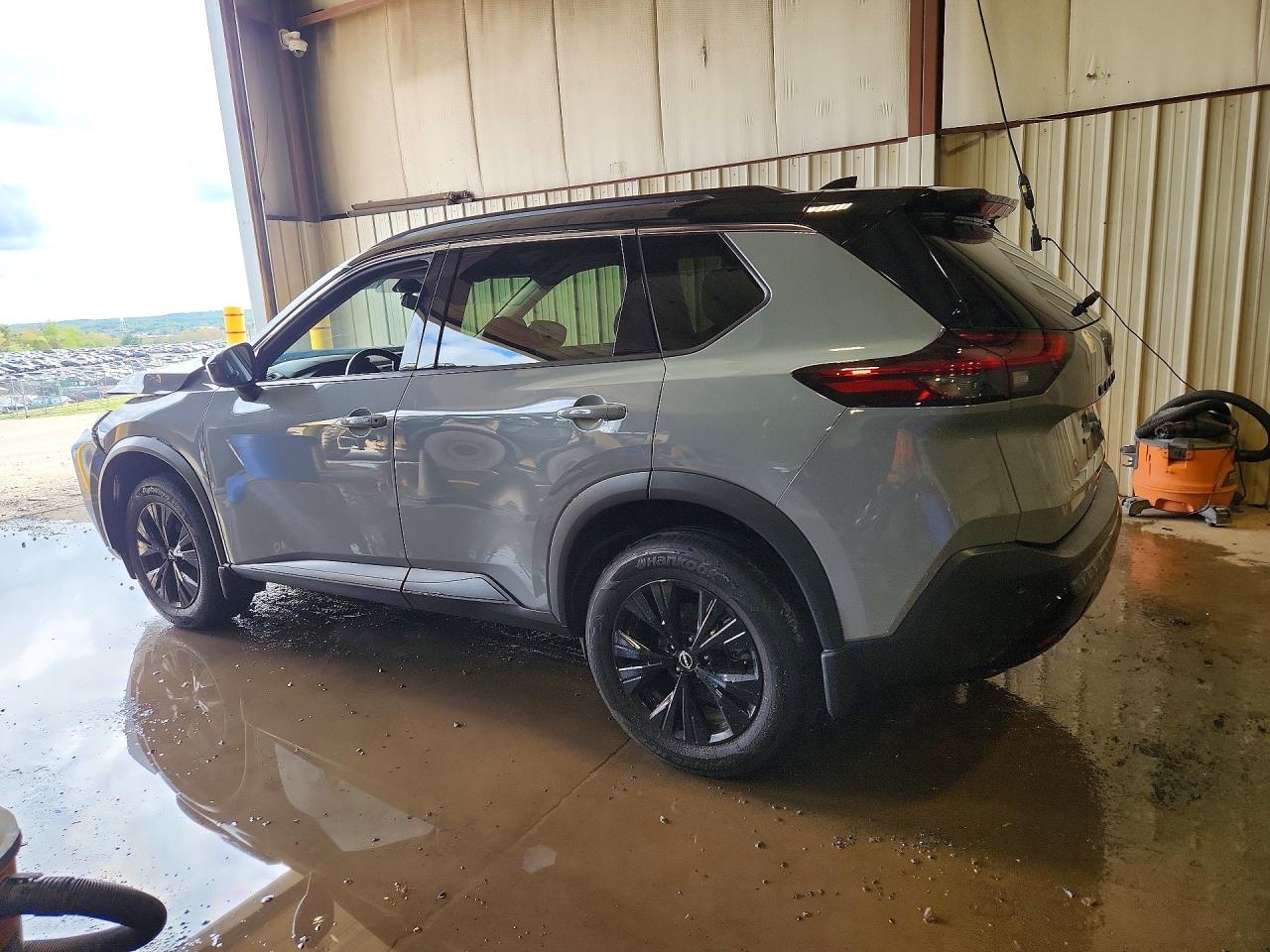 2023 NISSAN ROGUE SV photo 4
