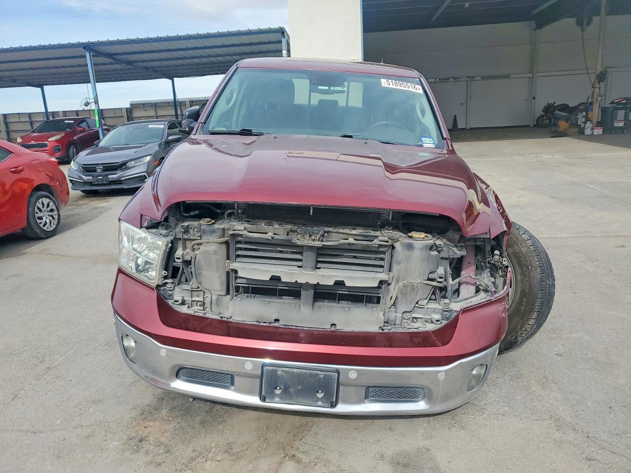 2016 RAM 1500 SLT photo 5