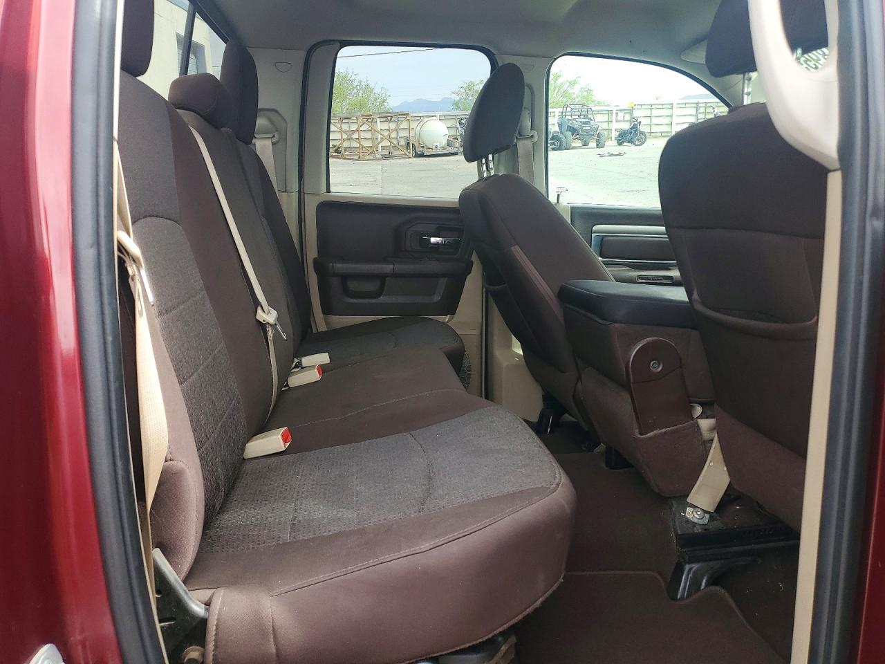 2016 RAM 1500 SLT photo 10