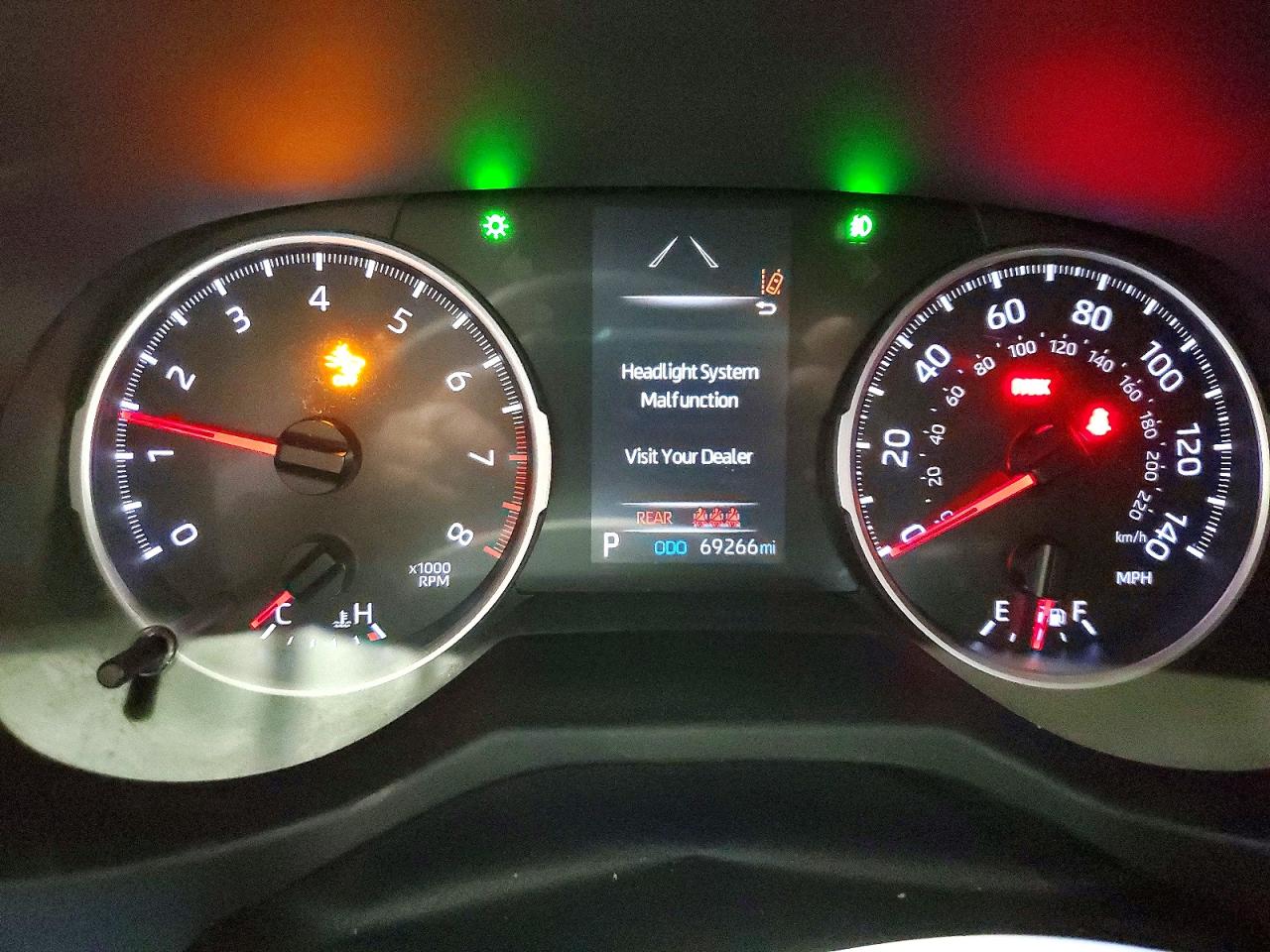 2019 TOYOTA RAV4 XLE photo 25