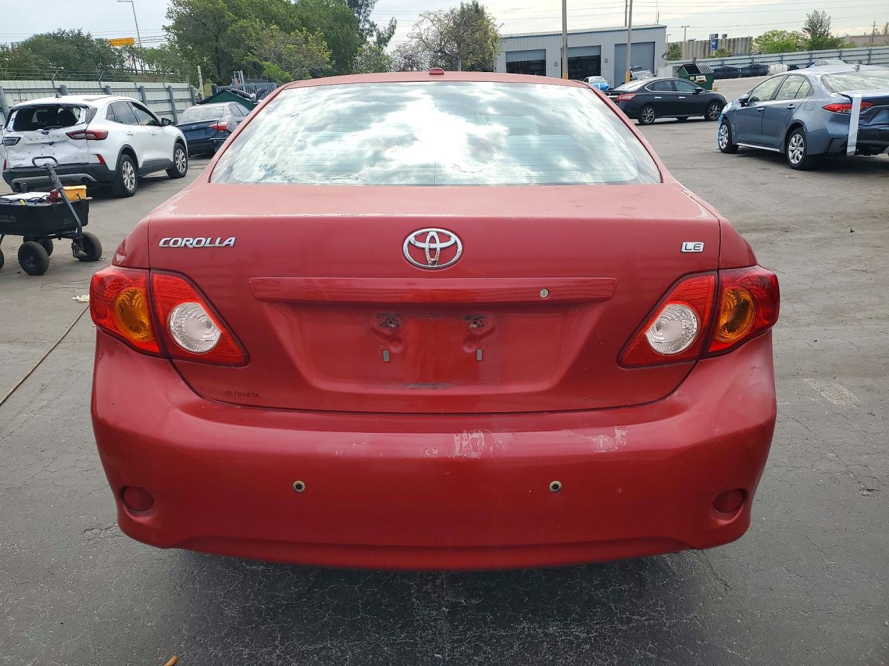 2010 TOYOTA COROLLA LE photo 6