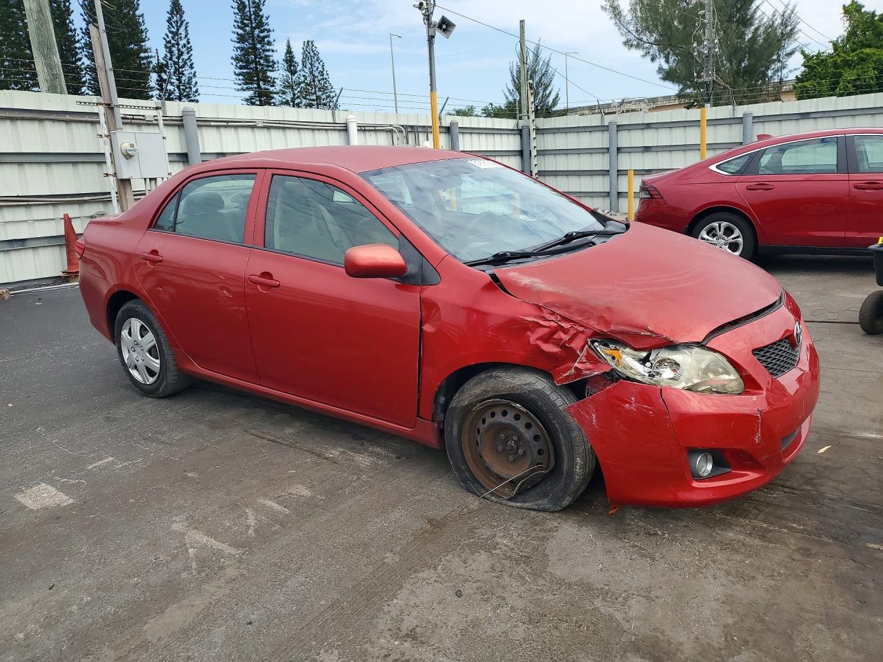 2010 TOYOTA COROLLA LE photo 4