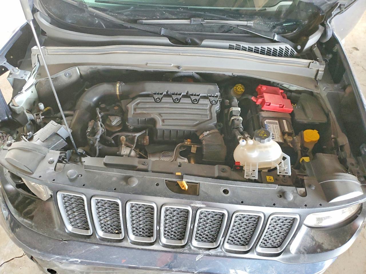 2023 JEEP RENEGADE LATITUDE photo 31