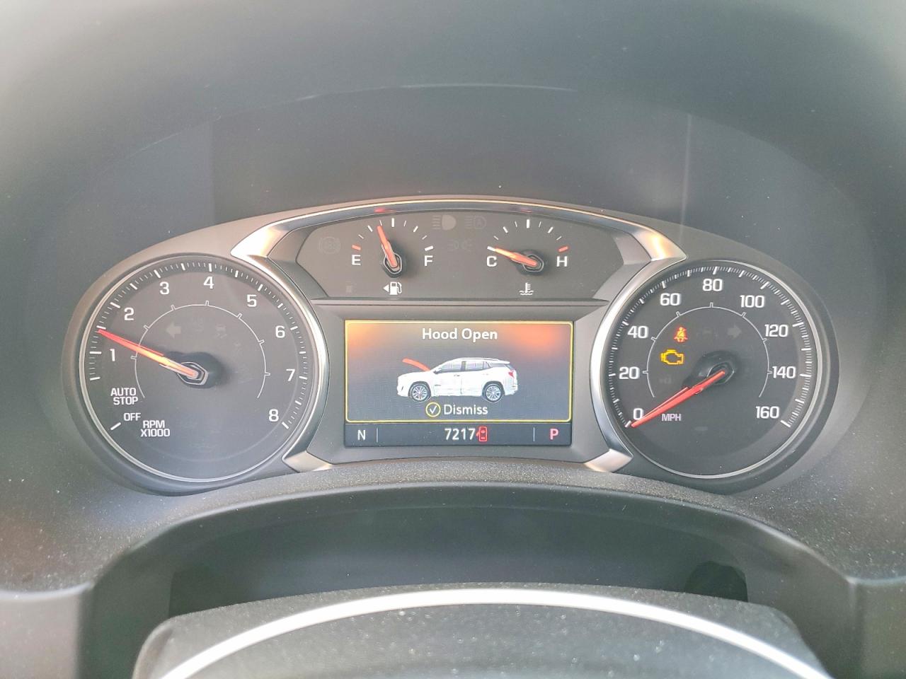 2024 GMC TERRAIN SLT photo 9