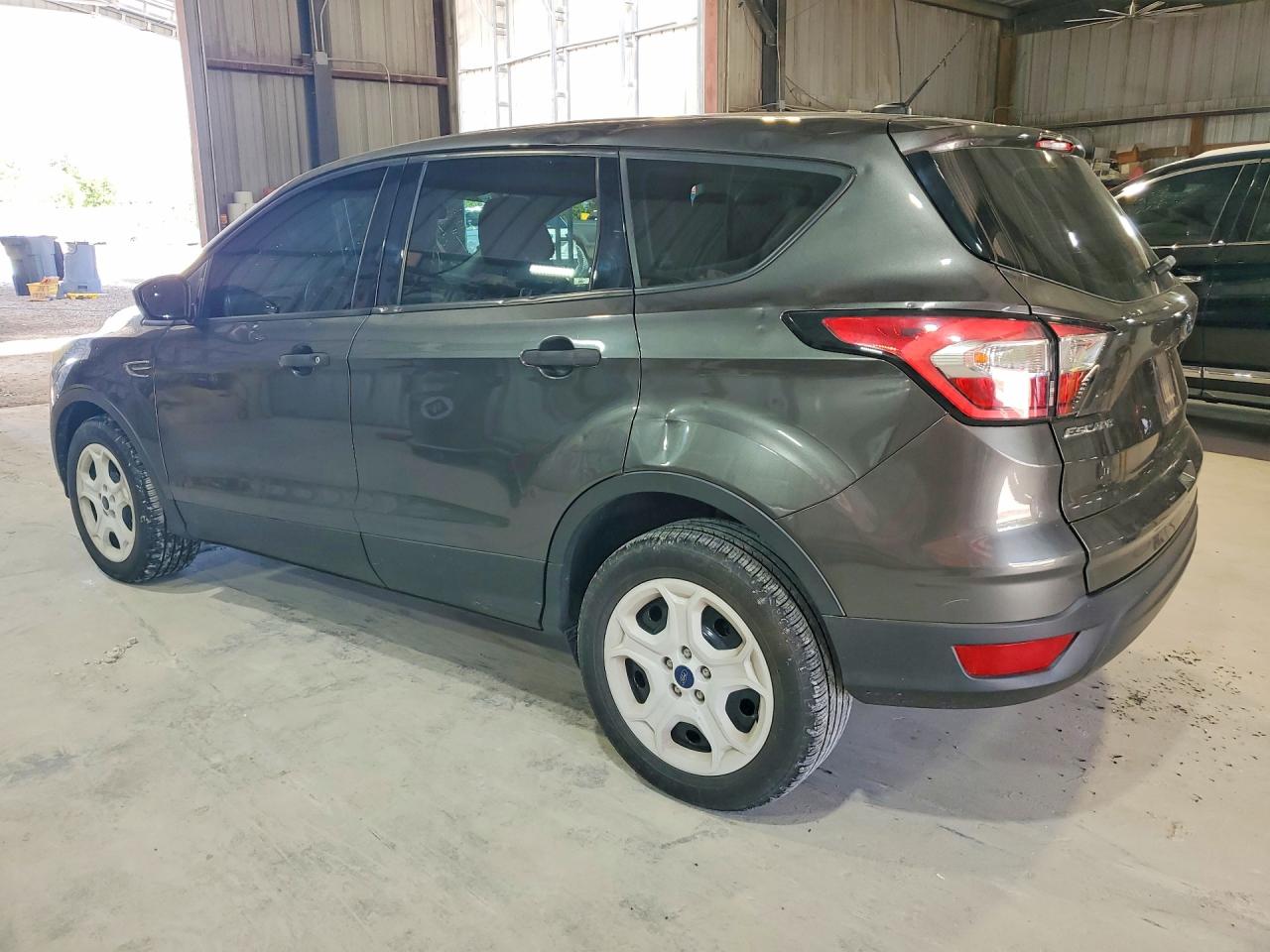 2017 FORD ESCAPE S photo 3