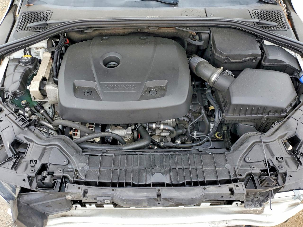 2016 VOLVO S60 PREMIER photo 11