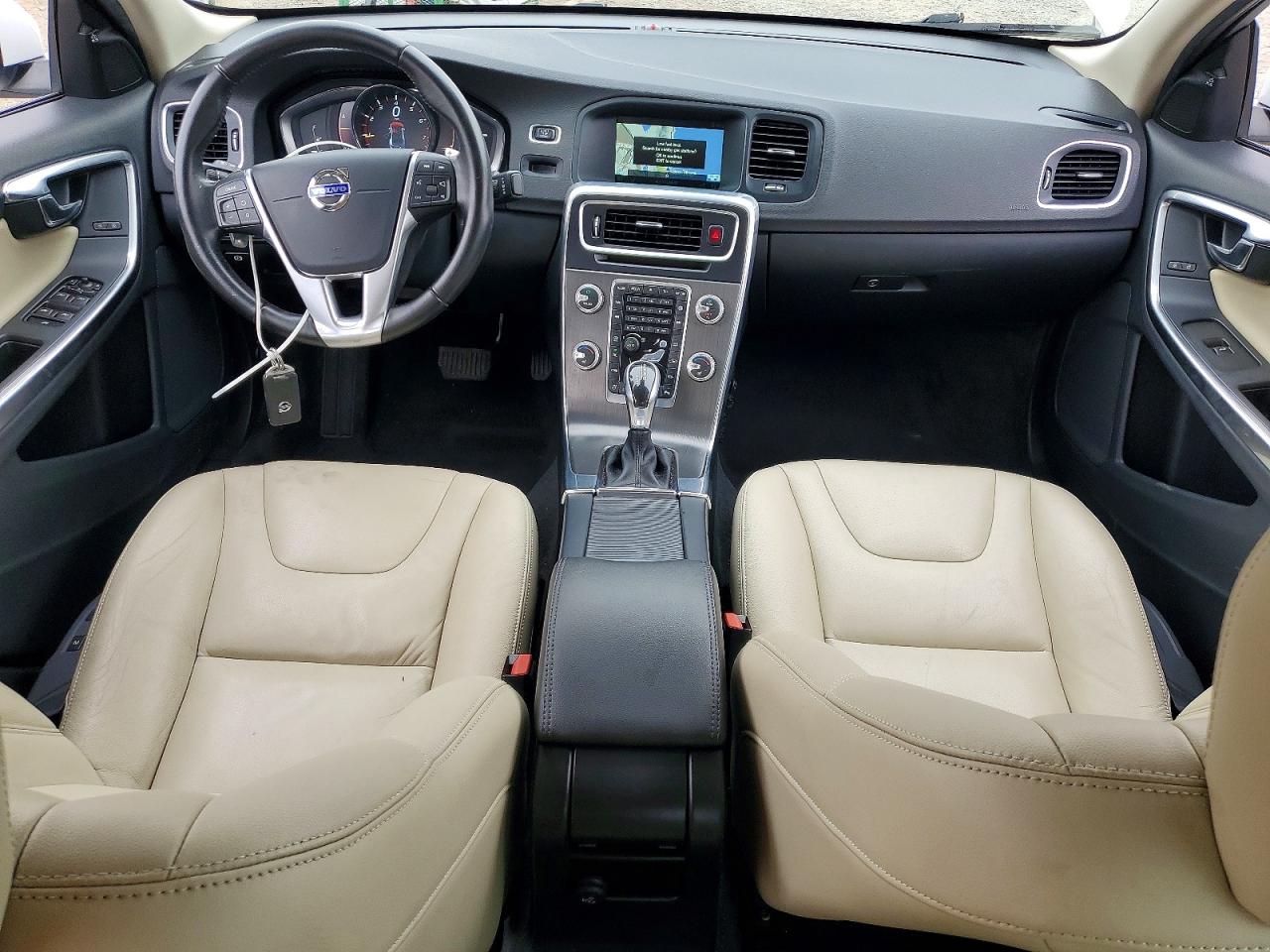 2016 VOLVO S60 PREMIER photo 8