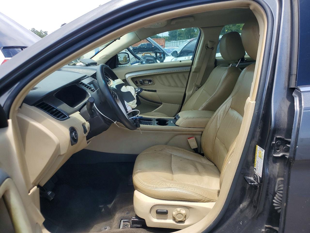 2018 FORD TAURUS SE photo 7