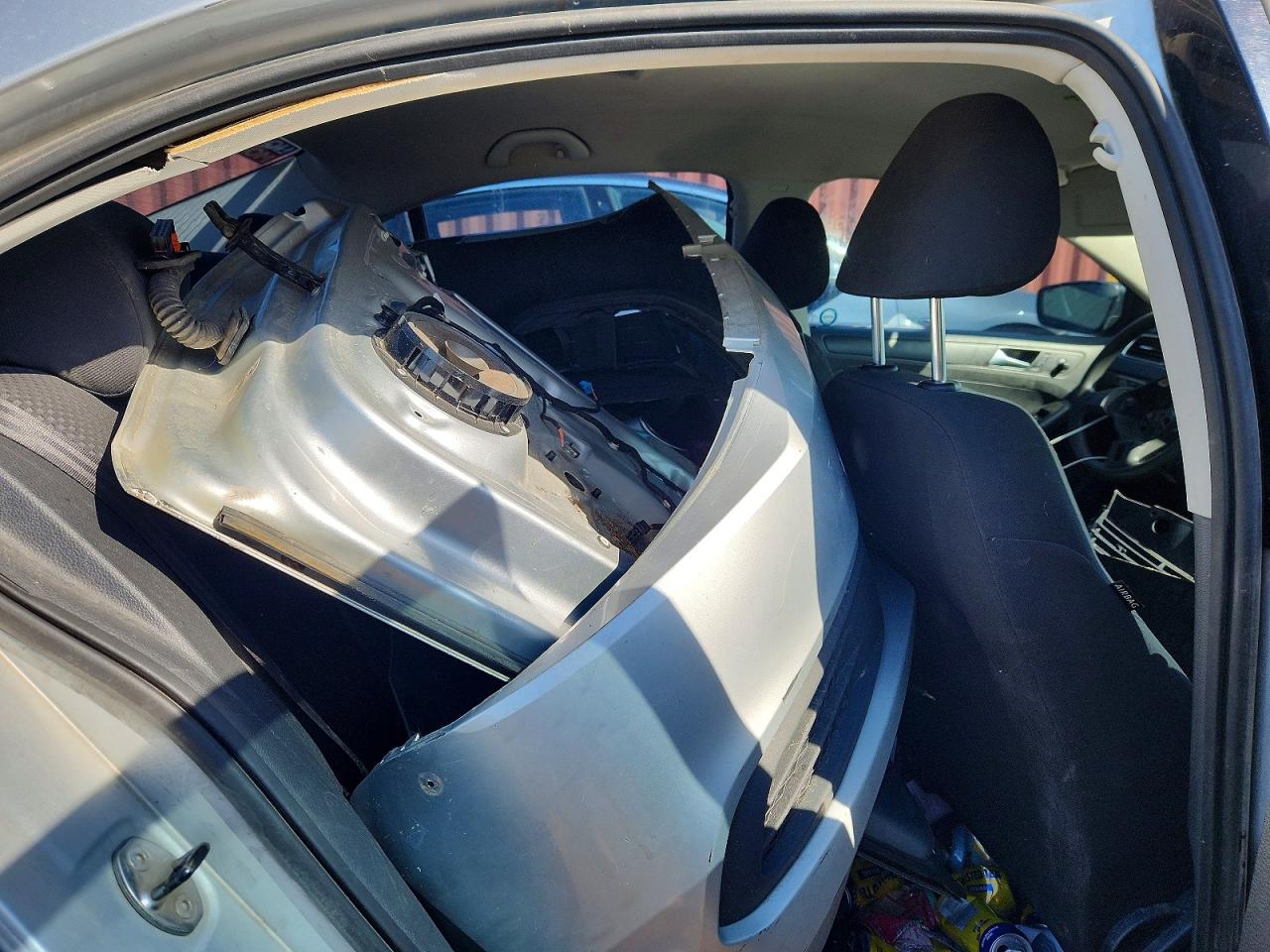2011 VOLKSWAGEN JETTA BASE photo 34