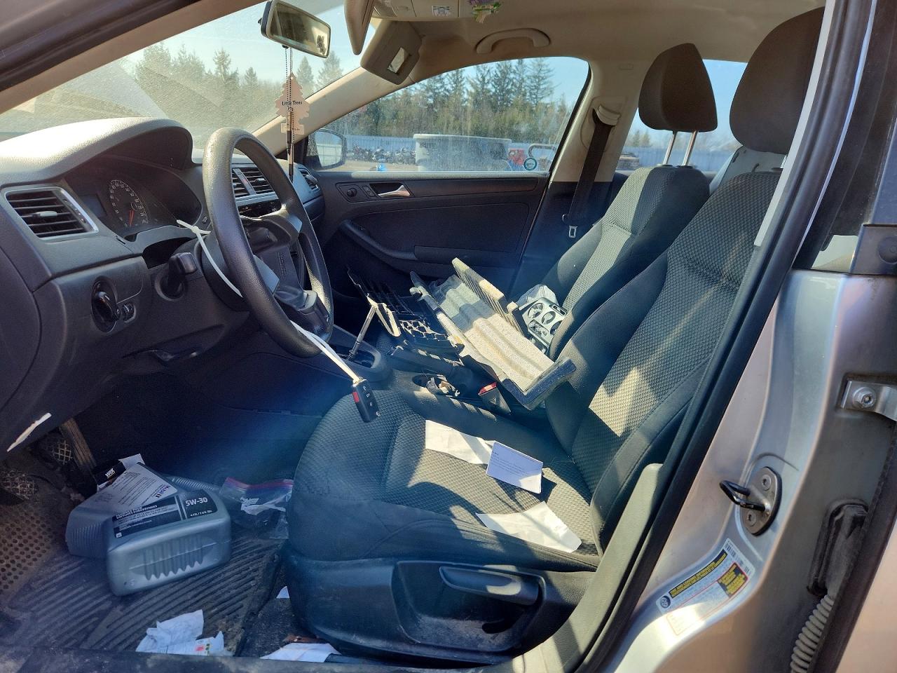 2011 VOLKSWAGEN JETTA BASE photo 19