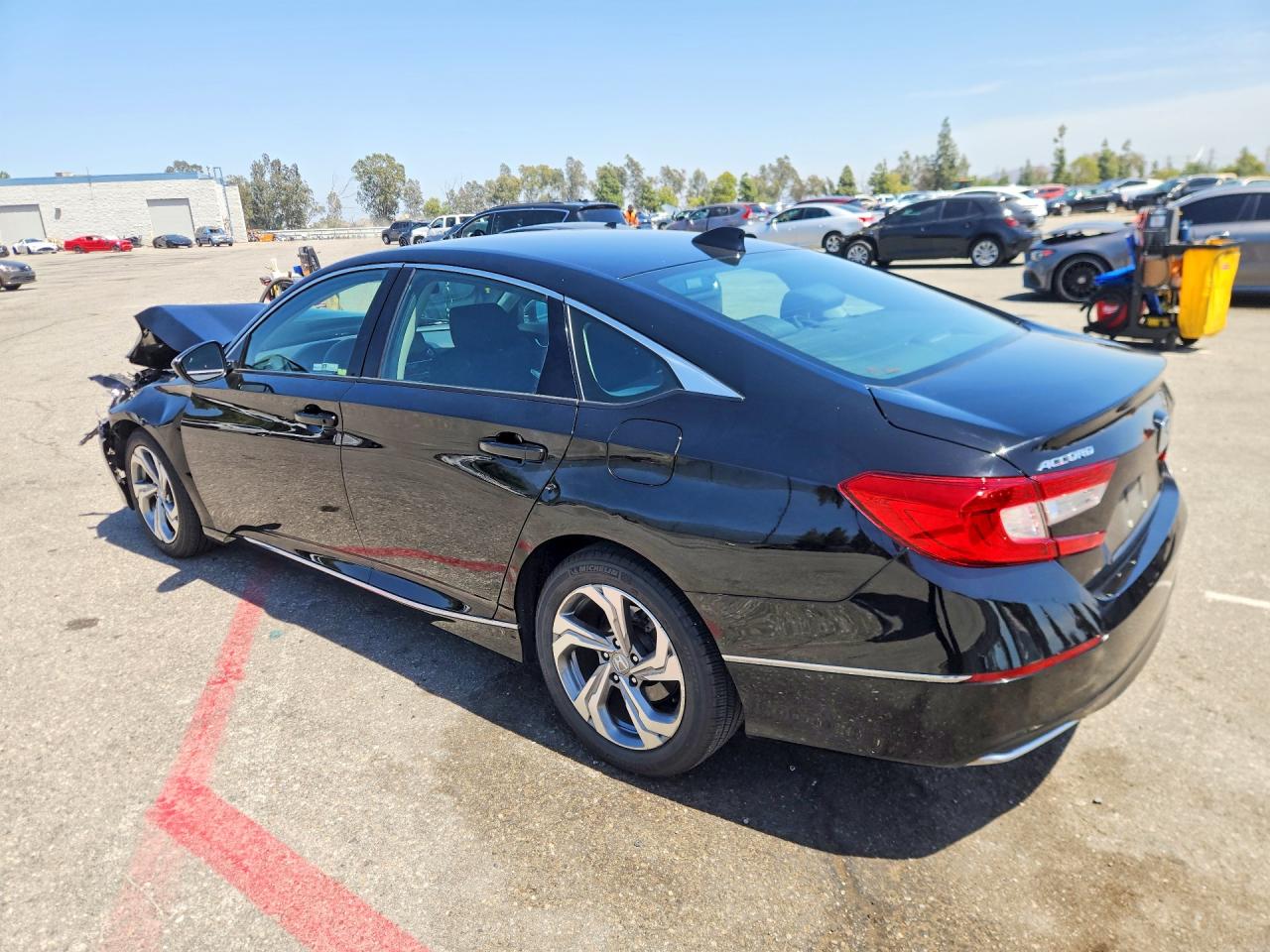 2018 HONDA ACCORD EX photo 4