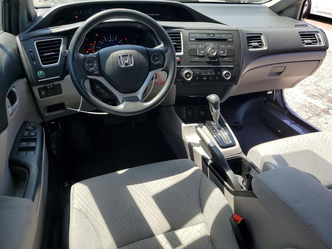 2015 HONDA CIVIC LX photo 22