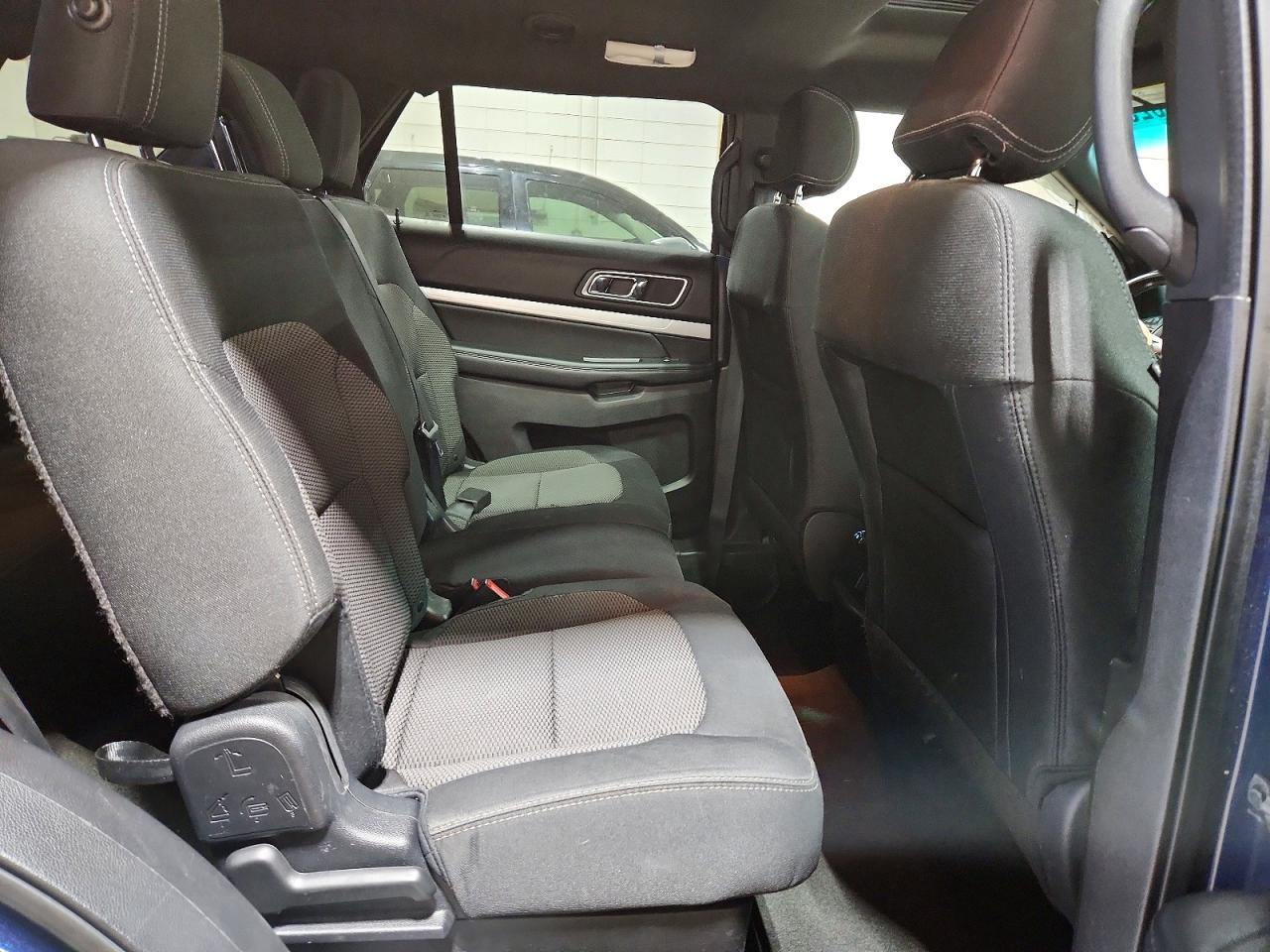2016 FORD EXPLORER XLT photo 31