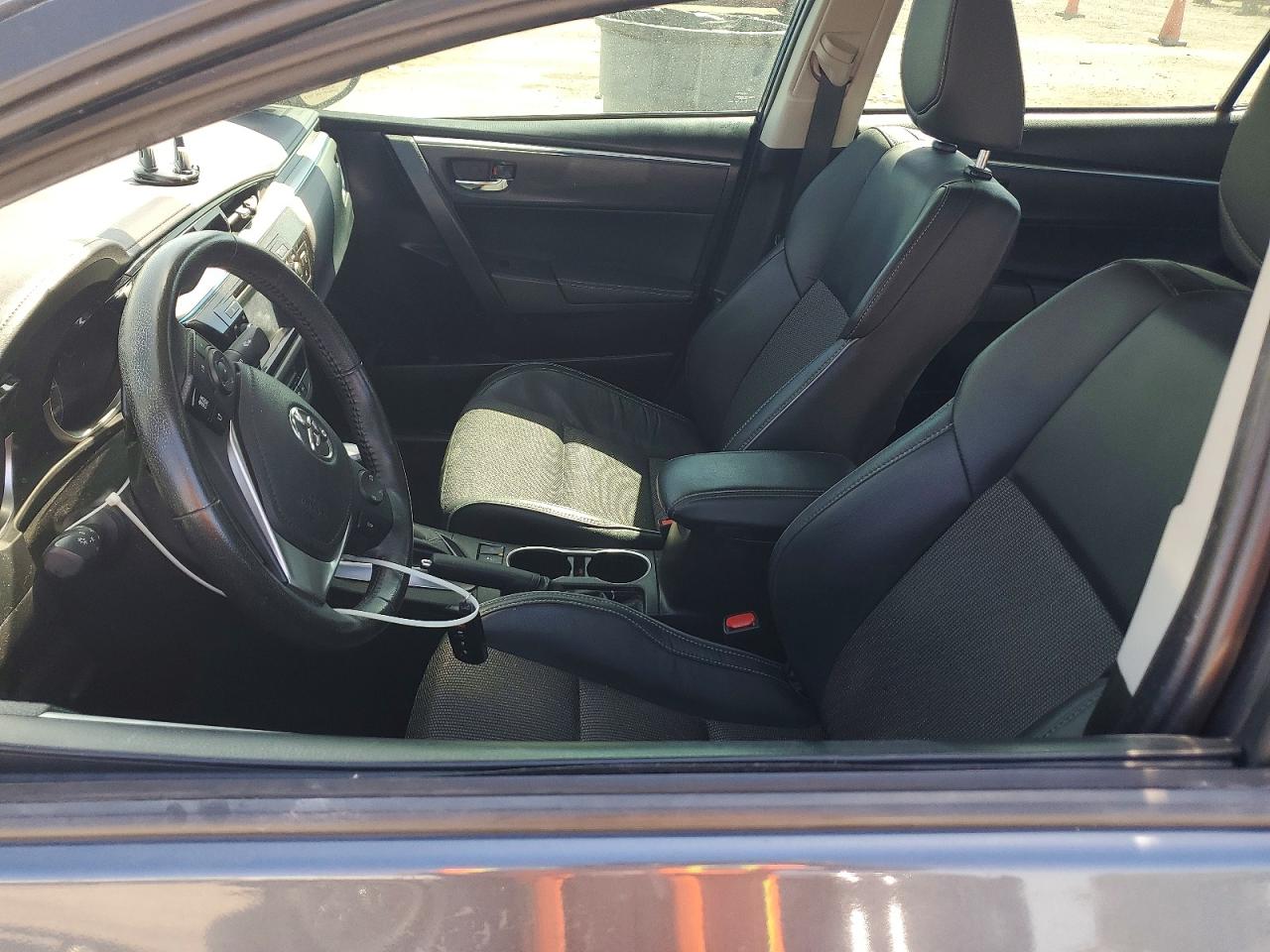 2015 TOYOTA COROLLA S PLUS photo 19