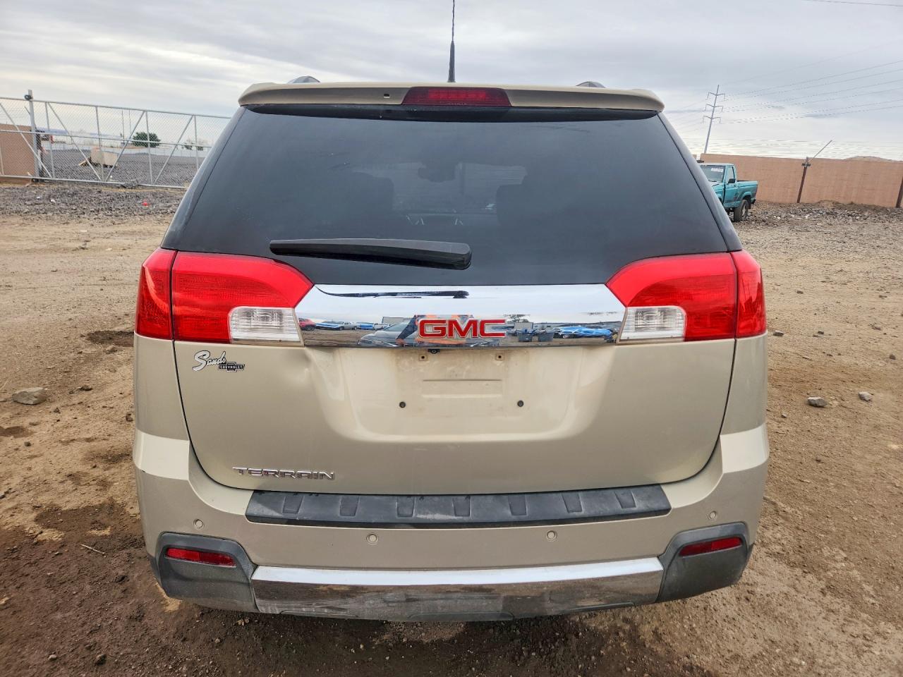 2012 GMC TERRAIN SLT photo 6