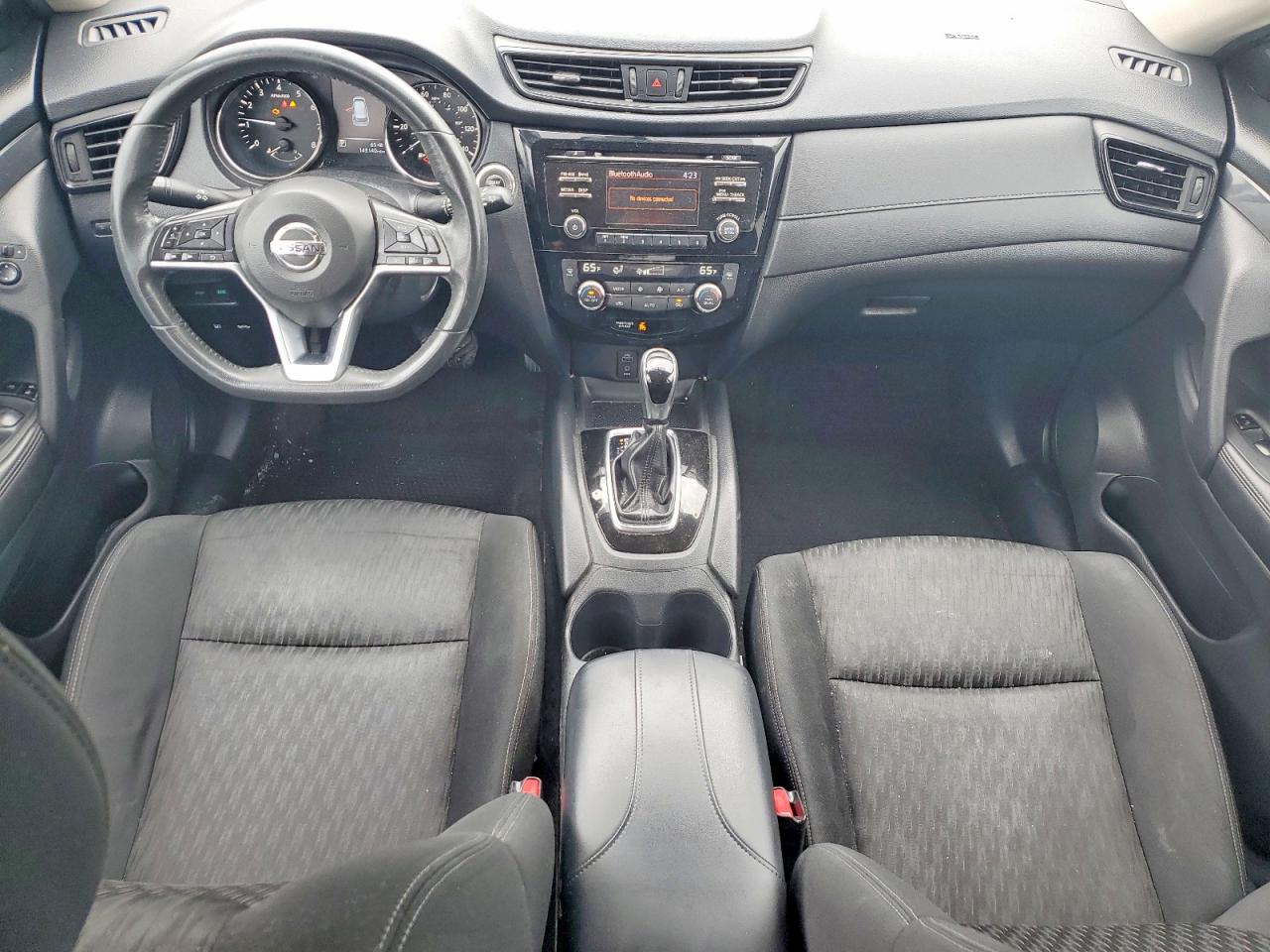 2017 NISSAN ROGUE SV photo 22