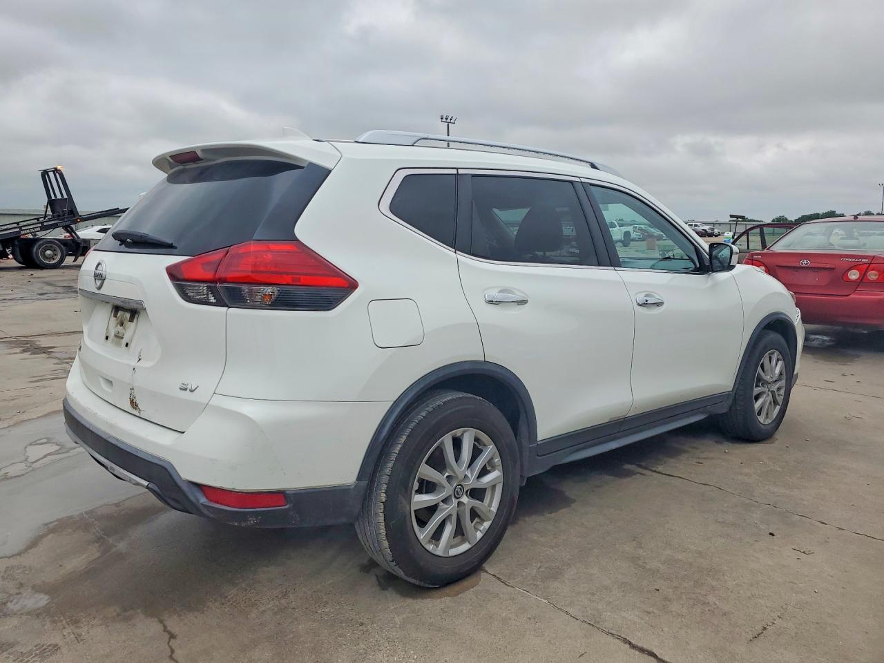 2017 NISSAN ROGUE SV photo 7