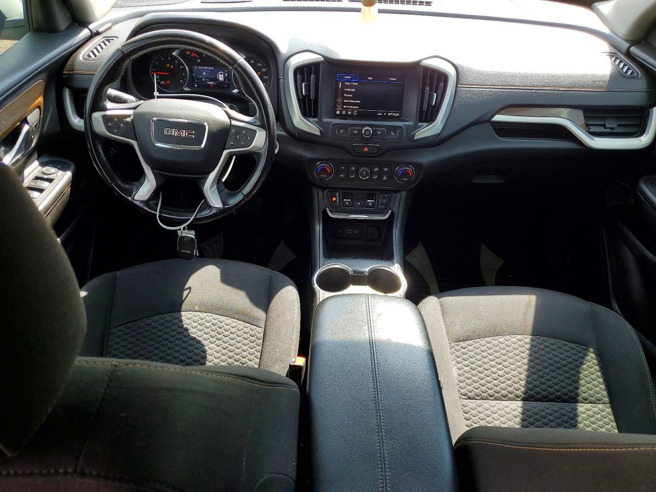 2020 GMC TERRAIN SLE photo 8