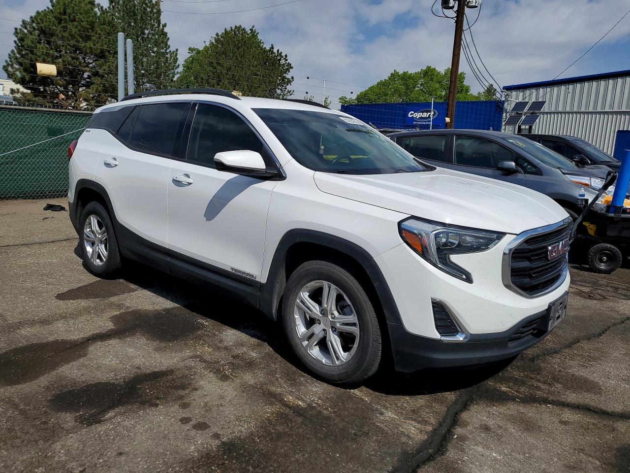 2020 GMC TERRAIN SLE photo 4