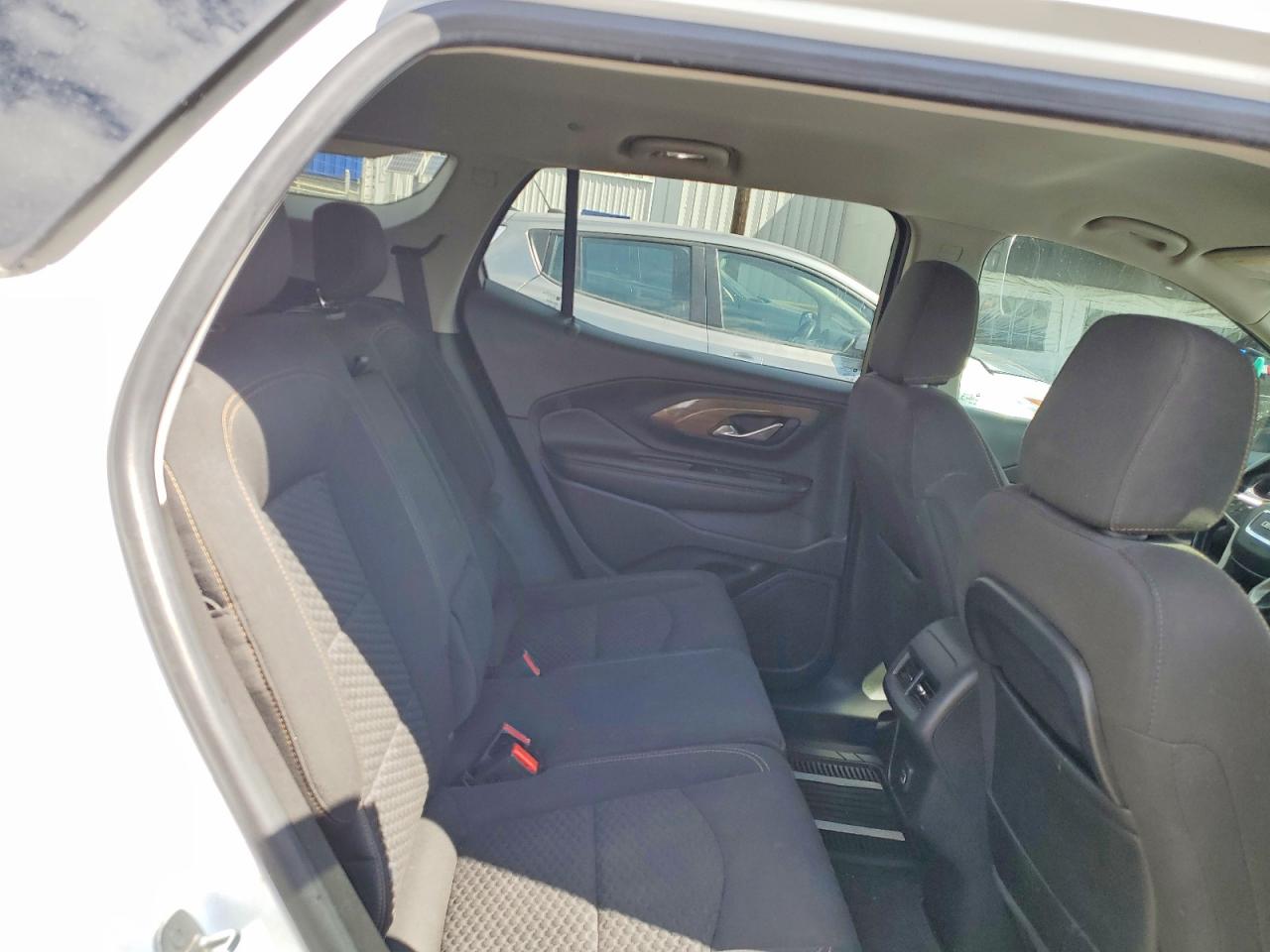2020 GMC TERRAIN SLE photo 10