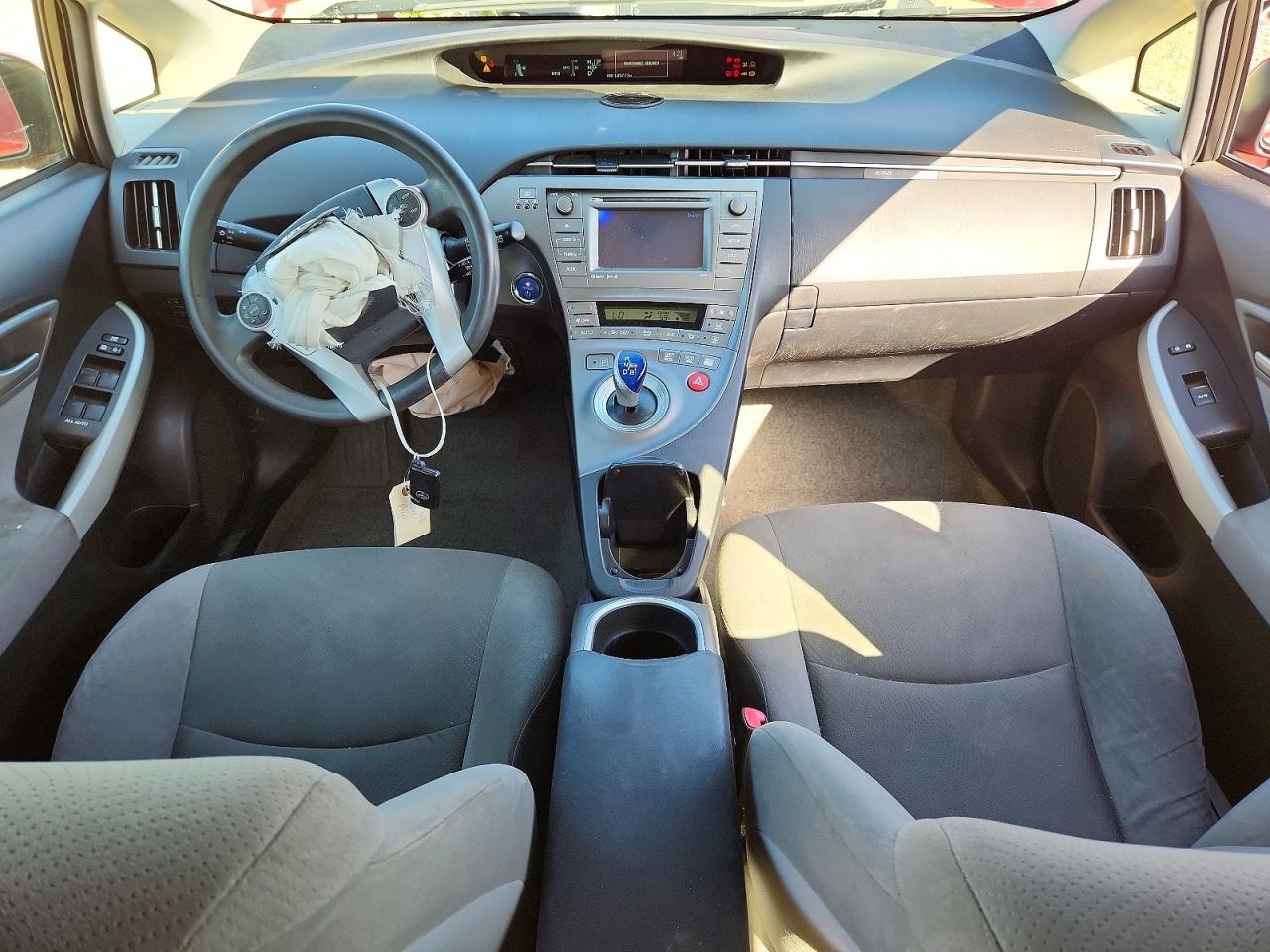 2012 TOYOTA PRIUS THREE photo 8