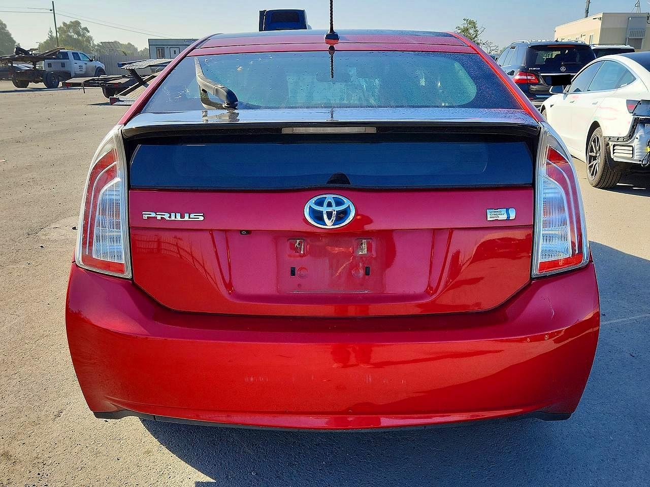 2012 TOYOTA PRIUS THREE photo 6