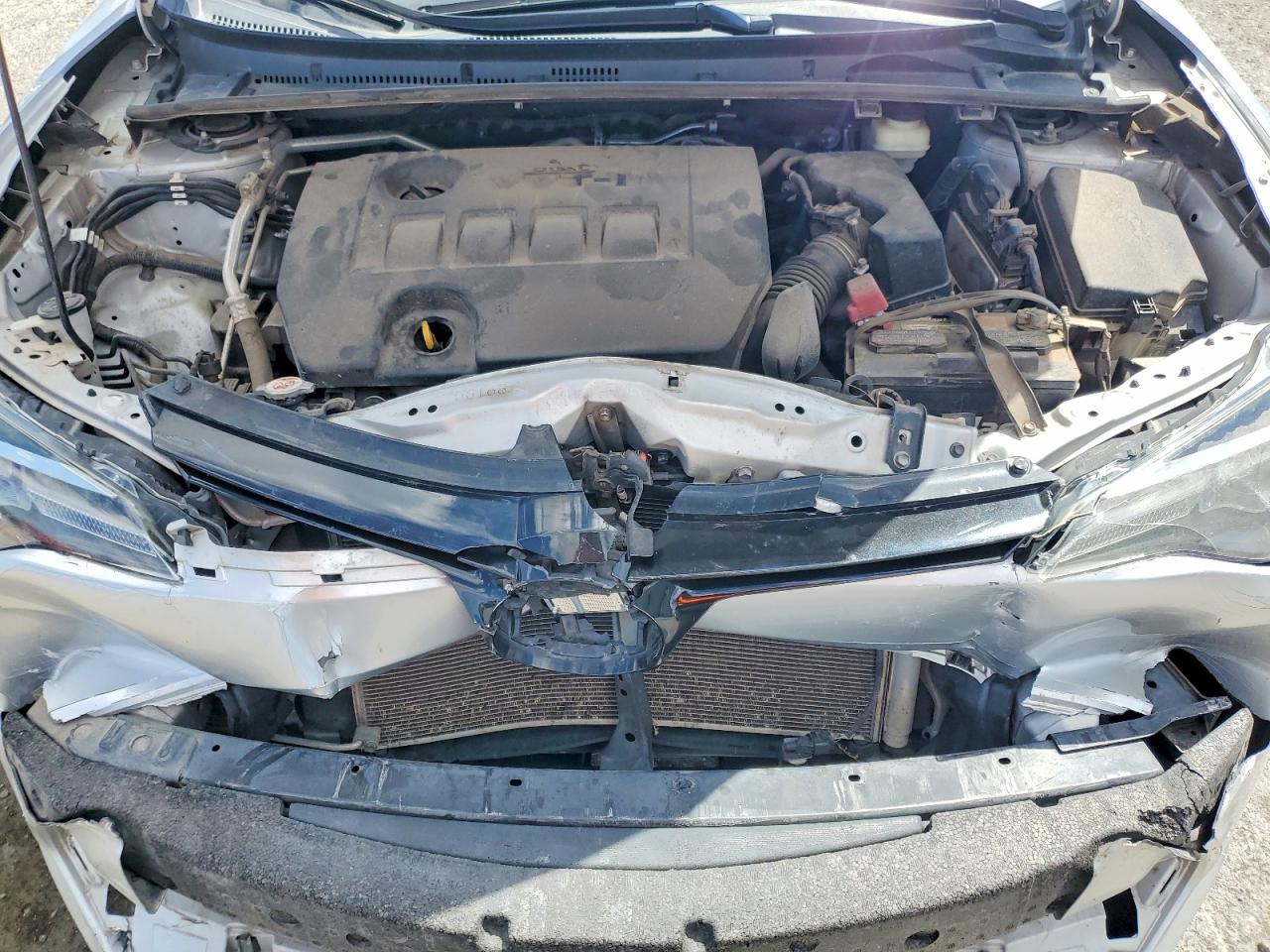 2017 TOYOTA COROLLA LE photo 31