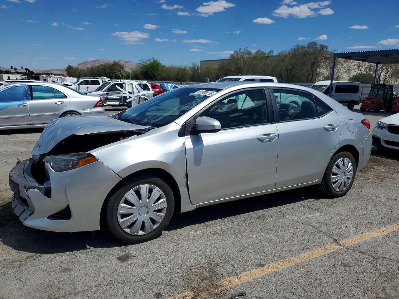 2017 TOYOTA COROLLA